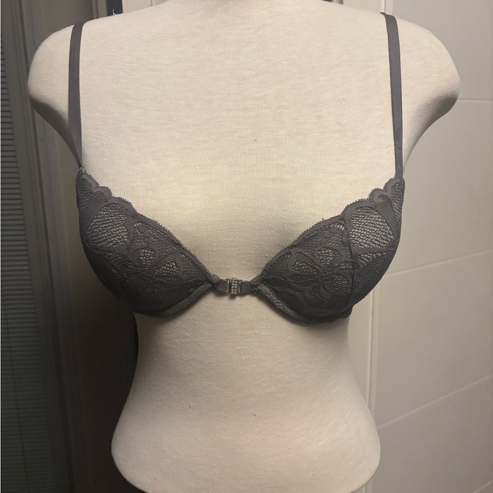 La SENZA Charcoal Lace Bra front closing